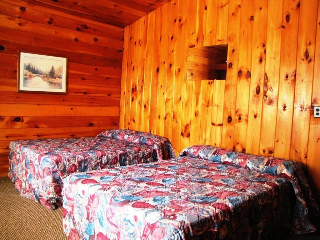 Depe Dene Resort Lake George Room photo