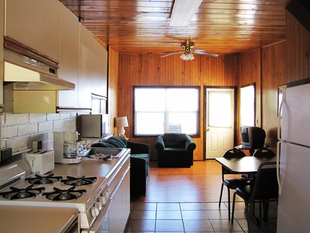 Depe Dene Resort Lake George Room photo